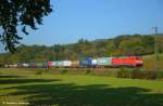 kbs-750-filsbahn 152 157 mit KLV/Container durch Ebersbach/Fils in Richtung Ulm/M�nchen. (01,10,2011)