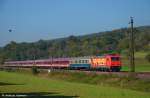 kbs-750-filsbahn 185 586 (HGK) mit S�uferzug aus Dortmund zum M�ncher Oktoberfest durch Ebersbach/Fils. (01,10,2011)