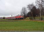 KBS 761 218-Abschied 218 494-3 als RB13945 von Wendlingen am Neckar nach Oberlenningen kurz vor der Hs Unterlenningen. (11.12.2009)