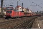 kohle--erz--und-kokszuge 185 081 und 185 229 mit einem Fals-Wagenzug durch Esslingen am Neckar in Richtung Stuttgart. (29,03,2011)