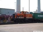 Locon Logistik und Consulting AG Locon 213 beim Rangieren mit Containerwagen die um 17:38 Uhr von ihr Weggefahren wird. (24,03,2010)
