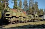 Norrbottens Jarnvagsmuseum Kran Qan 986 0012 mit Schutzwagen 946 0 166  im Norrbottens J�rnv�gsmuseum. (14,06,2011)