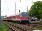 143 924 schiebt den RE nach einem Kurzen Halt in ...