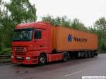 MB Actros 1846 - Spedition ? Sattelzug mit Container Untert�rkheim/Obert�rkheim. ...