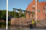 Das Denkmal am Bahnhof Kiruna C fr die Schwellenleger (Bahnarbeiter).