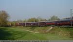 sonderzuge 110 284 mit ihrem SdZ 2750  fuhr am 09.04.2011 um 8:33 von Plochingen kommend in Richtung T�bingen. (09,04,2011)