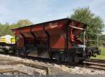Ulmer Eisenbahnfreunde e.V Ein Sch�ttgutwagen f�r die Schottertransporte auf dem Alb-B�hnle Amstetten - Oppingen abgestellt auf dem Schmalspurgel�nde in Amstetten. (11,09,2010)