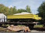 Offener Schmalspurg�terwagen Ek 297 mit hydraulisch kippbarer Pritsche. (11,09,2010)  ...