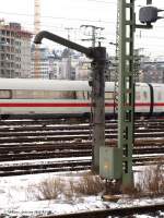 Wasserturme und -krane Ein Letzter Wasserkran im Hbf. Stuttgart Gleis 146. (31,01,2010)