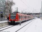 423 003 mit Halt ...  Andreas Axmann 08.01.2010
