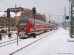Einfahrt des RE 22023(R8) ...  Andreas Axmann 13.01.2010