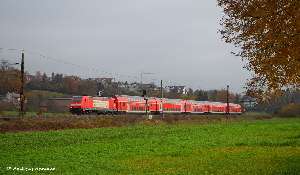 146 203 mit RE 19210 durch Ebersbach/Fils in Richtung Stuttgart(Mosbach-Neckarelz). (10,11,2011)