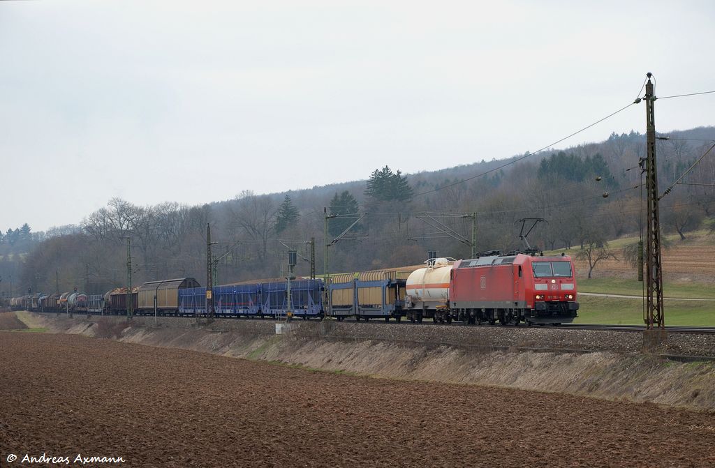 185 153 mit Gz auf dem Weg in Richtung Mnchen durch Ebersbach/Fils. (13,03,2012)