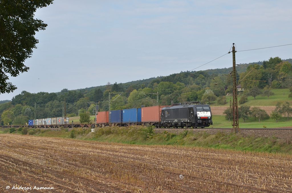 189 910 (ES 64 F4-010) mit Container nach Beimerstetten durch Ebersbach/Fils. (23.09.2012)