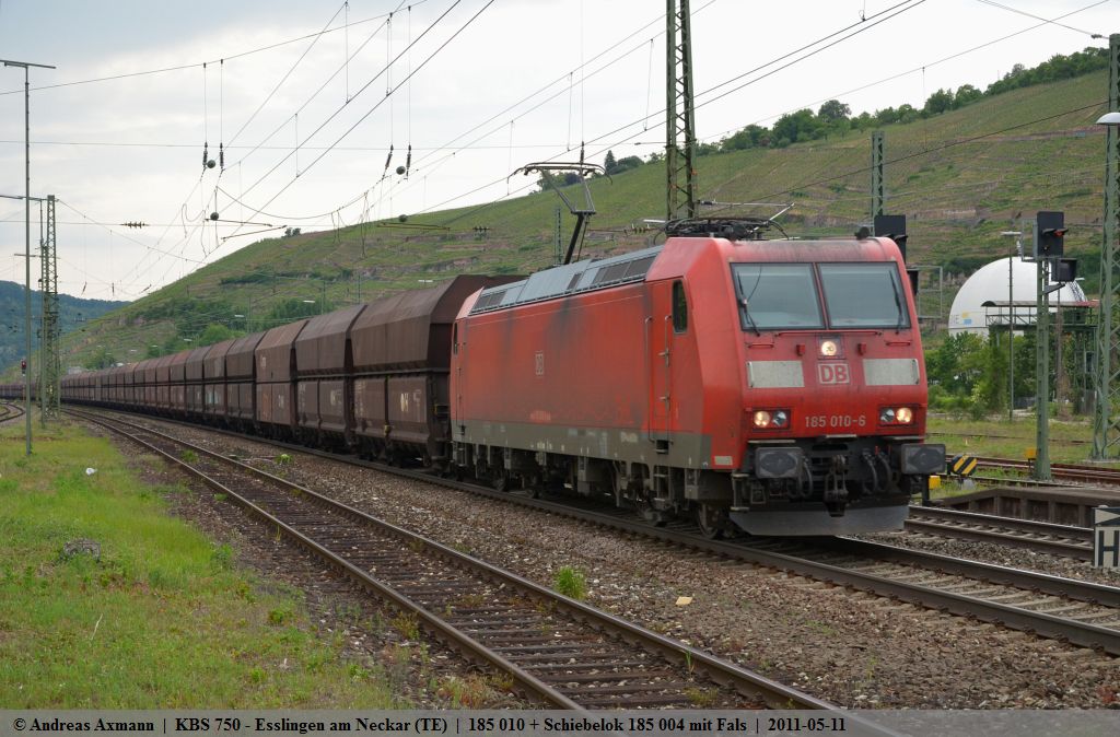 Ein langer Kohlezug (Fals) der auer der 185 010 auch eine Schiebelok bentigt, in diesem Fall 185 004 auf ihrer fahrt durch Esslingen am Neckar nach Plochingen (Altbach) zum dortigen Kohlekraftwerk der EnBW. (11,05,2011)