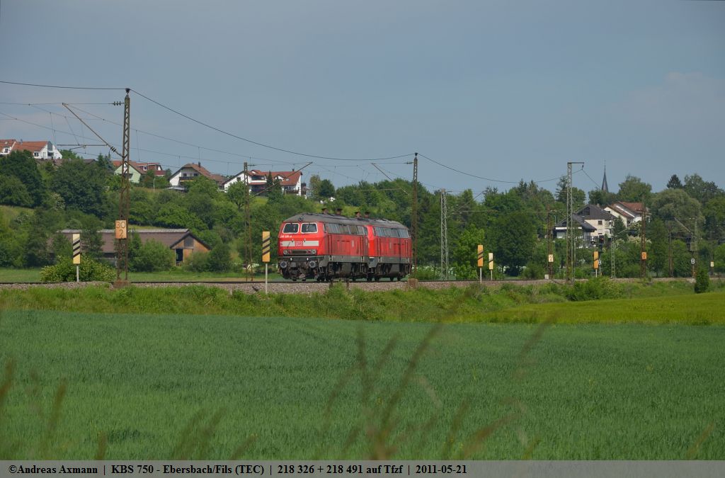 Nachdem, 218 491 und 218 326 den IC 2260 nach Stuttgart gefahren haben, fahren sie wieder nach Ulm als Tfzf zurck. (21,05,2011)