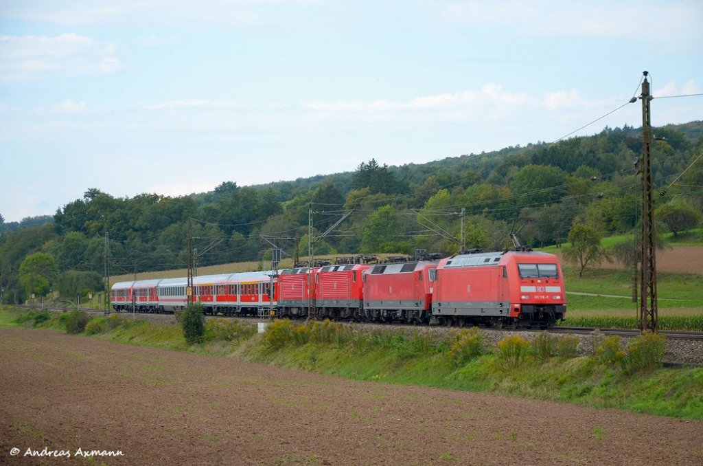 PbZ-D 2461 unterwegs von Stuttgart nach Mnchen bei Ebersbach/Fils. Mit 101 136 + 120 ??? + zwei x 143 ??? und diversen Wagen. (17,09,2011)