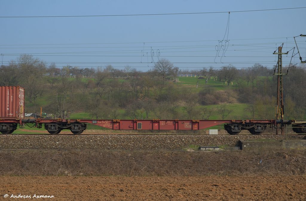 Tragwagen 31 80 4558 615-9 TEN-RIV D-DB Sgns mit 4 Radstzen fr Grocontainer und Wechselbehlter. (24,03,2012)