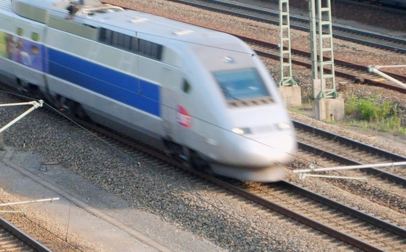 TGV-POS bei der Durchfahrt in Vaihingen/Enz. August 2008