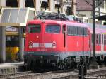 110 445-4 steht mit ihrer RB auf Gleis 1 in Plochingen nach Stuttgart bereit.