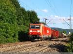 Gemischter Gterzug mit 185 090-8 auf dem weg aus Mnchen kommend nach Stuttgart fahrend.