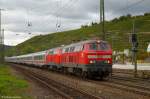 kbs-750-filsbahn/163136/ic-2013-mit-218-481-und IC 2013 mit 218 481 und 218 499 durch Esslingen am Neckar nach Oberstdorf. (12,10,2011)