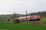 218 431 und 218 438 bringen ihren IRE 4233 von Stuttgart nach Ulm/Lindau hier durch Uhingen. (25,04,2012)