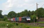 kbs-750-filsbahn/212796/185-157-mit-container-durch-reichenbachfils 185 157 mit Container durch Reichenbach/Fils auf ihrem Weg nach Beimerstetten. (03,08,2012)