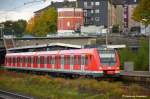 422 043 als S9 von Wuppertal Hbf nach Bottrop Hbf  in Wuppertal-Steinbeck. (19,10,2011)